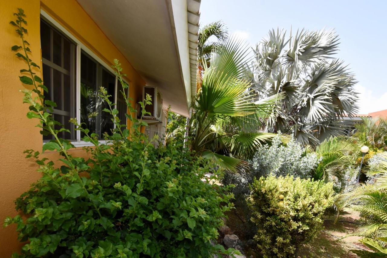 Seru Coral Apartment Willemstad Luaran gambar